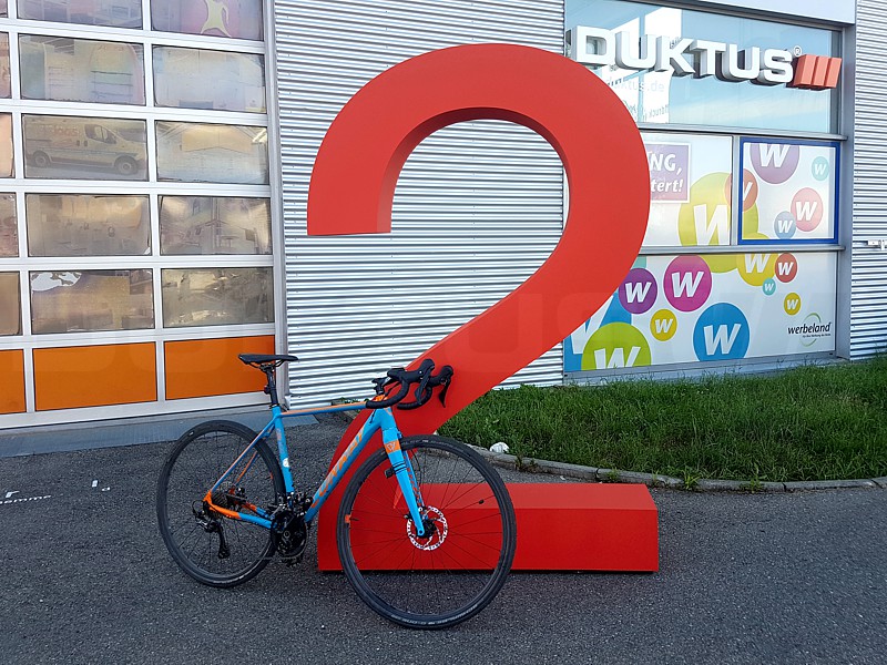 3D Ziffer aus rundum beplanktem Styropor