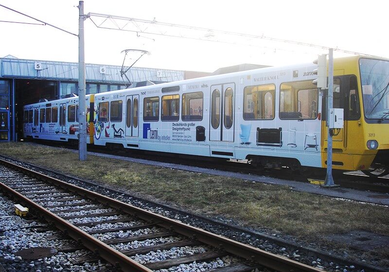 fahrzeugbeschriftung-stadtbahn-duktus-stuttgart-zuffenhausen