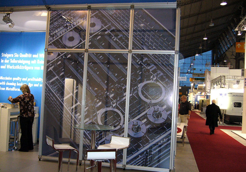 referenzen-folien-lochfolie-messestand-p2c-duktus-stuttgart-zuffenhausen